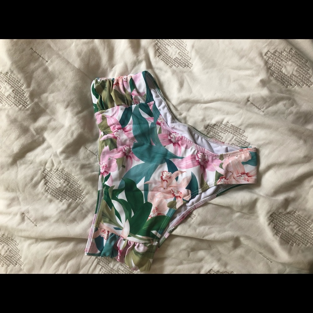 Bikini bottoms